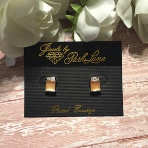 •NEW• Park Lane Earrings